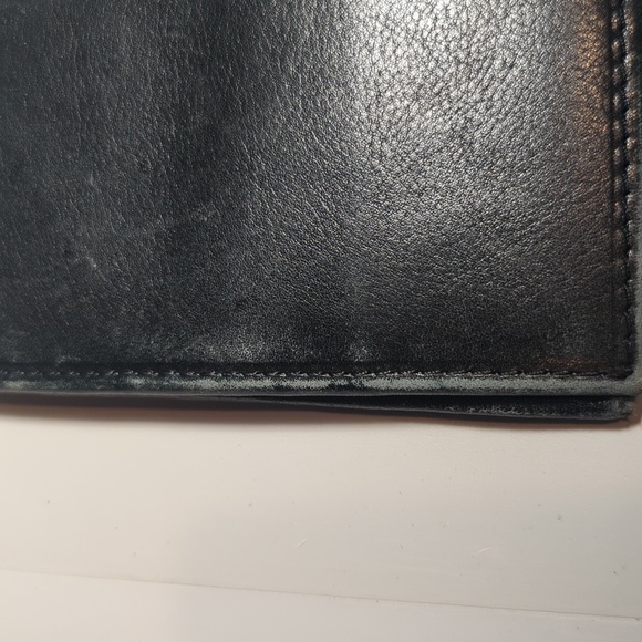 Paul & Taylor USA Black Leather Wallet - Picture 12 of 13